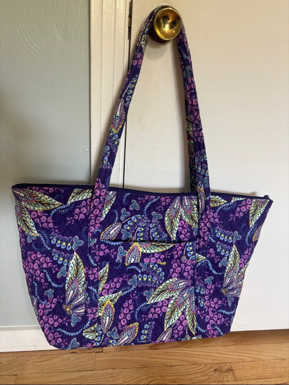 Vera Bradley Purple Floral Quilted Tote with Multicolor Leaf Pattern - Picture 3 of 9